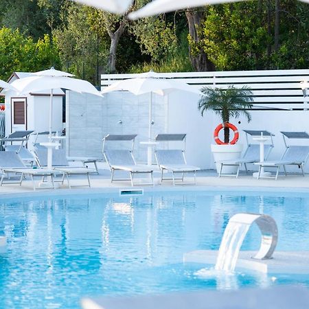 Relais Freedom Club Aparthotel Massa Lubrense Buitenkant foto