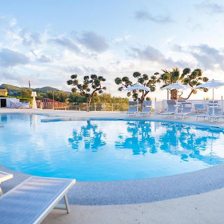 Relais Freedom Club Aparthotel Massa Lubrense Buitenkant foto