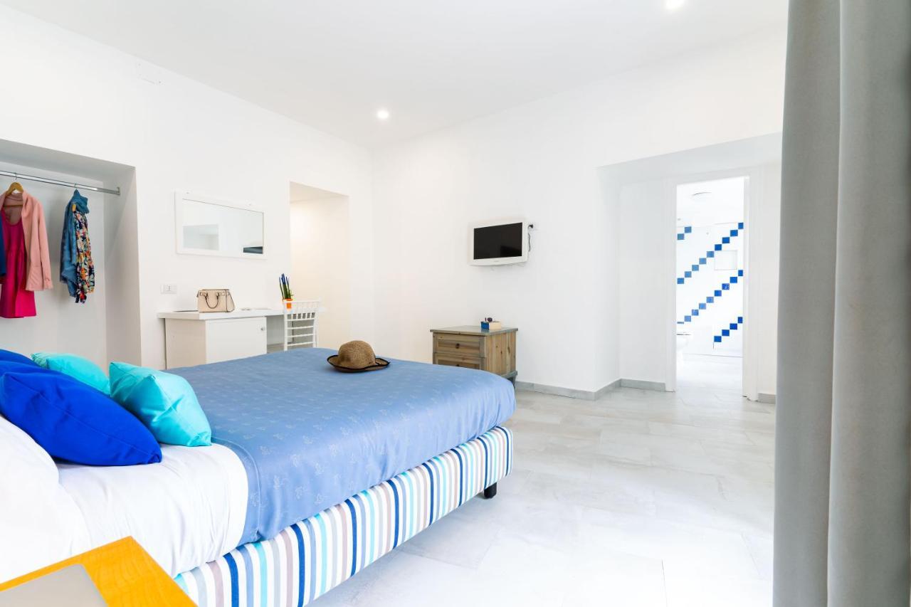 Relais Freedom Club Aparthotel Massa Lubrense Buitenkant foto
