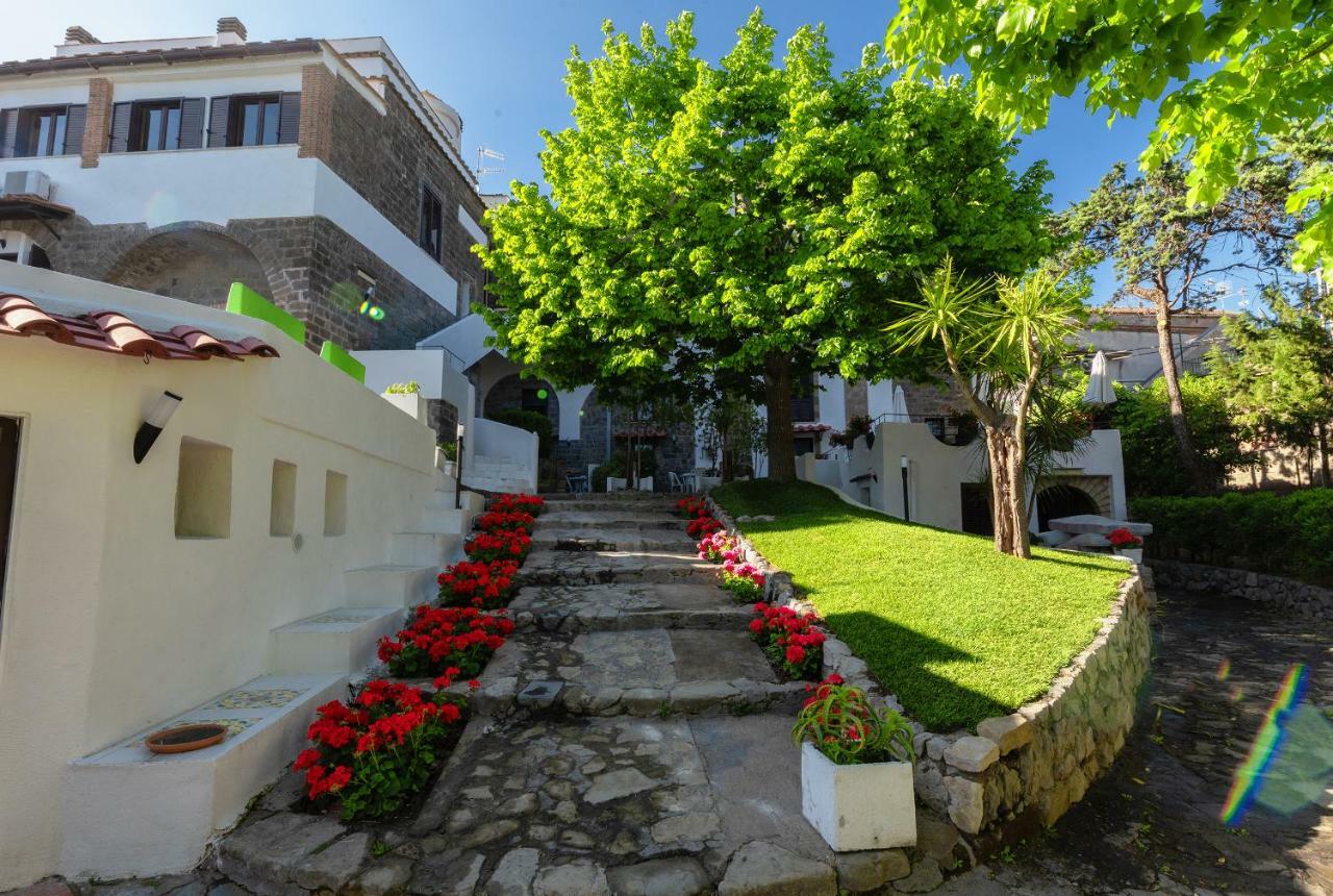Relais Freedom Club Aparthotel Massa Lubrense Buitenkant foto